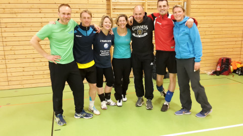 UniverSaale Pädagog_innen beim Lehrer-Volleyball-Turnier der Jenaer Schulen